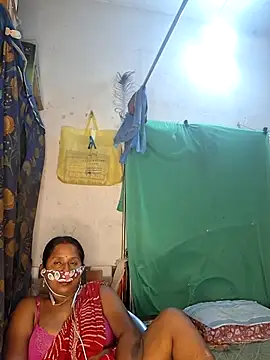 Snapshot of Real_Desi_Couple chatting on 7, 7, 2026 Real Desi Couple online show from 7, 7, 2026