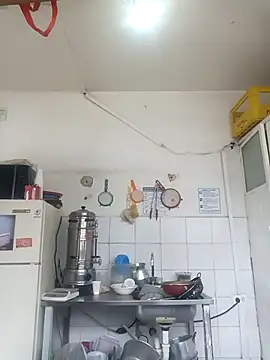 Snapshot of tuty_Tap chatting on 4, 12, 2025 tuty Tap online show from 4, 12, 2025