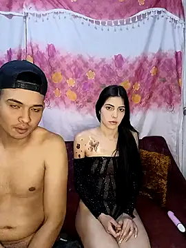 Snapshot of DanielaySeba chatting on 17, 1, 2025 DanielaySeba online show from 17, 1, 2025