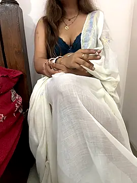 Snapshot of HoneyBearCpl chatting on 29, 10, 2025 HoneyBearCpl online show from 29, 10, 2025