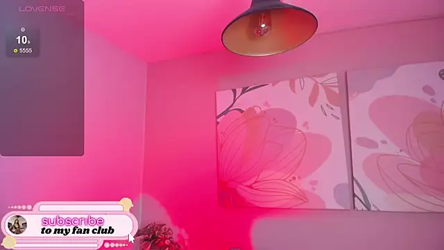 Snapshot of sade_jackson1 chatting on 10, 1, 2025 sade jackson1 online show from 10, 1, 2025