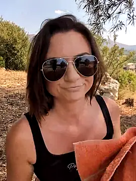 Snapshot of Samira-Summer chatting on 30, 6, 2026 Samira-Summer online show from 30, 6, 2026