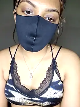 Snapshot of Olivia3 chatting on 2, 2, 2025 Olivia3 online show from 2, 2, 2025