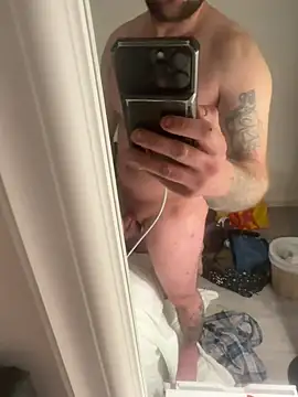 Snapshot of naughtyukcouple chatting on 18, 2, 2025 naughtyukcouple online show from 18, 2, 2025