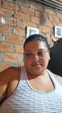 Snapshot of chubby_sexy_big_tits chatting on 4, 3, 2025 chubby sexy big tits online show from 4, 3, 2025
