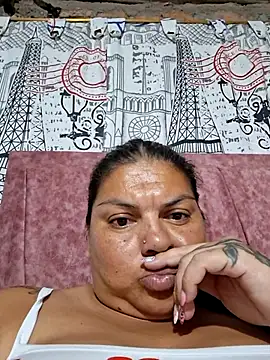 Snapshot of chubby_sexy_big_tits chatting on 27, 9, 2025 chubby sexy big tits online show from 27, 9, 2025