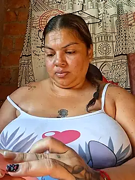 chubby sexy big tits online show from 7, 11, 2025