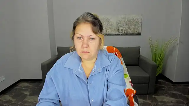 Snapshot of Milana_Blake chatting on 12, 12, 2024 Milana Blake online show from 12, 12, 2024