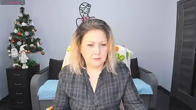 Snapshot of Milana_Blake chatting on 24, 12, 2024 Milana Blake online show from 24, 12, 2024