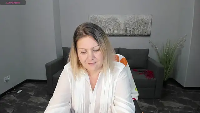 Snapshot of Milana_Blake chatting on 7, 1, 2025 Milana Blake online show from 7, 1, 2025