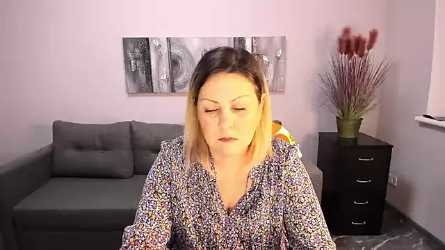 Snapshot of Milana_Blake chatting on 5, 2, 2025 Milana Blake online show from 5, 2, 2025