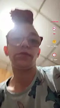 Snapshot of Stonermama666420 chatting on 12, 2, 2026 Stonermama666420 online show from 12, 2, 2026