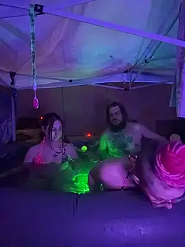 Snapshot of Stonermama666420 chatting on 16, 2, 2026 Stonermama666420 online show from 16, 2, 2026