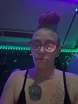 Snapshot of Stonermama666420 chatting on 22, 2, 2026 Stonermama666420 online show from 22, 2, 2026