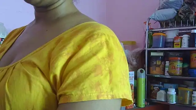 Snapshot of Suhana-sapna chatting on 17, 6, 2026 Suhana-sapna online show from 17, 6, 2026