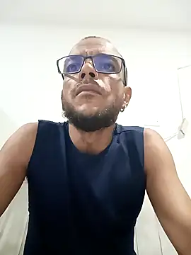 Snapshot of Charly_BC_Dirty chatting on 14, 1, 2025 Charly BC Dirty online show from 14, 1, 2025