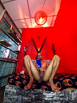 Snapshot of Charly_BC_Dirty chatting on 26, 10, 2025 Charly BC Dirty online show from 26, 10, 2025