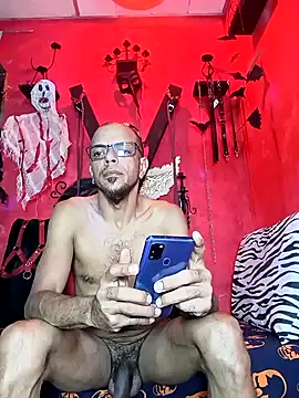 Snapshot of Charly_BC_Dirty chatting on 1, 11, 2025 Charly BC Dirty online show from 1, 11, 2025