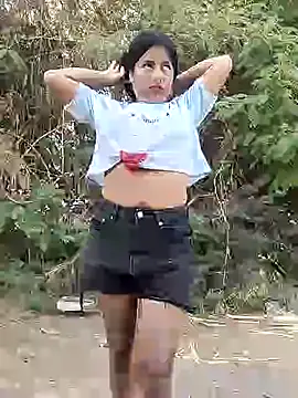 Danna-linyi online show from 2, 5, 2026