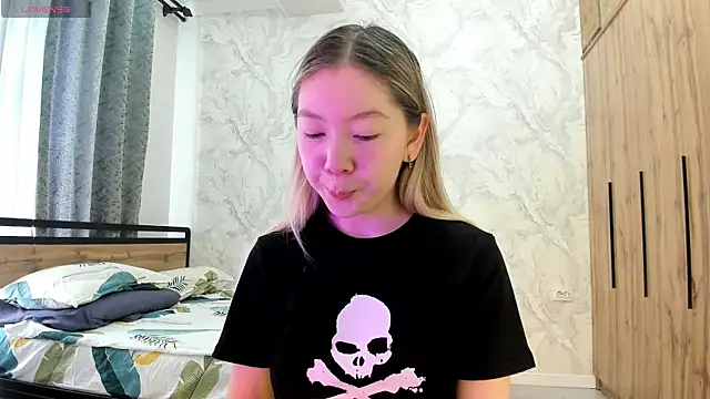 Babby Rabbit online show from 18, 4, 2026