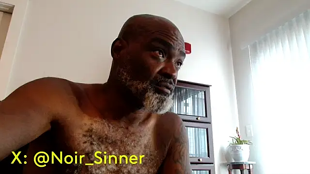 Snapshot of sinnernoir chatting on 10, 7, 2026 sinnernoir online show from 10, 7, 2026