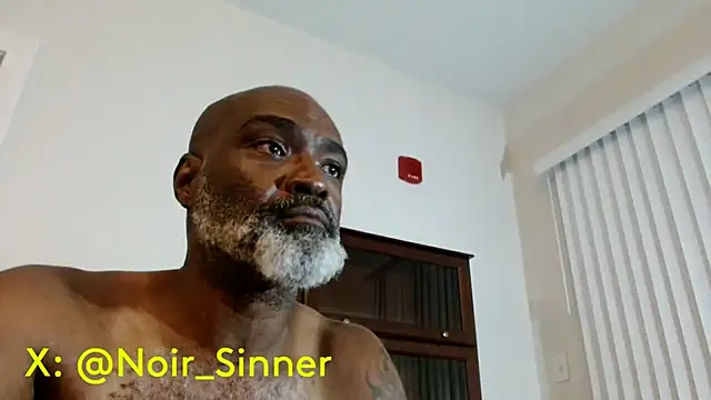 Snapshot of sinnernoir chatting on 14, 7, 2026 sinnernoir online show from 14, 7, 2026