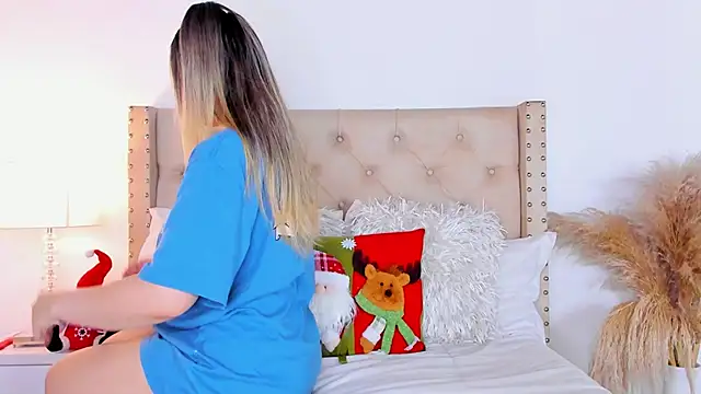 marilynrossy online show from 12, 12, 2024