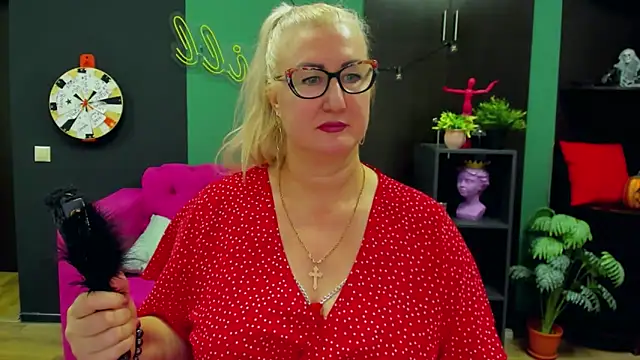 ChristyBrooks online show from 6, 2, 2025