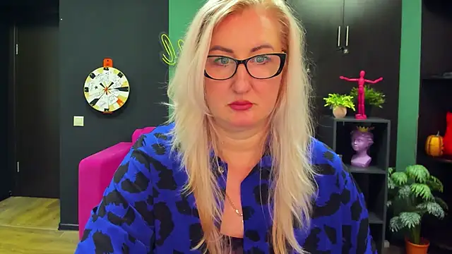 ChristyBrooks online show from 3, 3, 2025