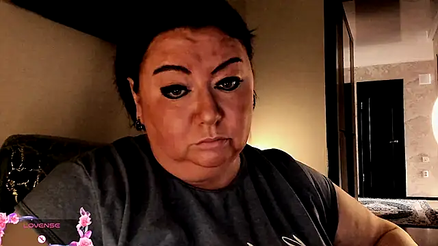 SexxyDreams1 online show from 18, 9, 2025