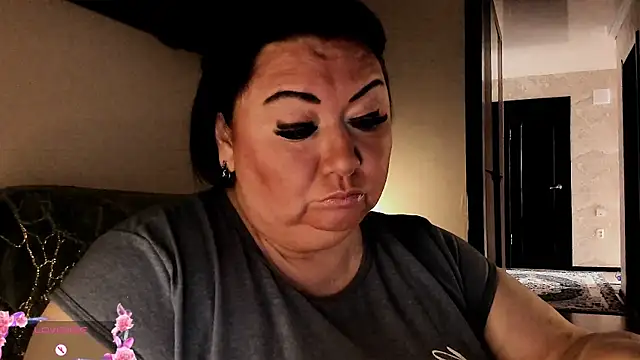 SexxyDreams1 online show from 30, 9, 2025