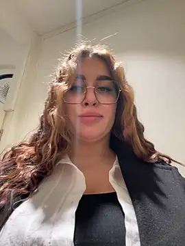 VikiDemi online show from 25, 2, 2026