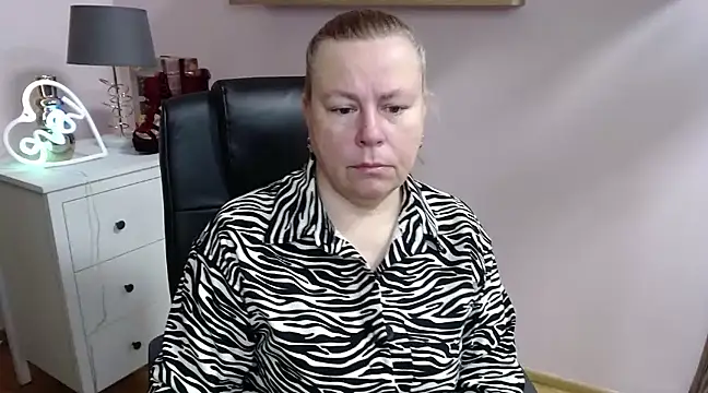 Snapshot of NancyCREAM chatting on 19, 2, 2025 NancyCREAM online show from 19, 2, 2025