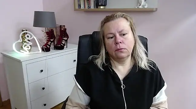 Snapshot of NancyCREAM chatting on 26, 2, 2025 NancyCREAM online show from 26, 2, 2025