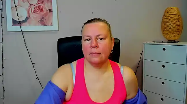 Snapshot of NancyCREAM chatting on 2, 3, 2025 NancyCREAM online show from 2, 3, 2025