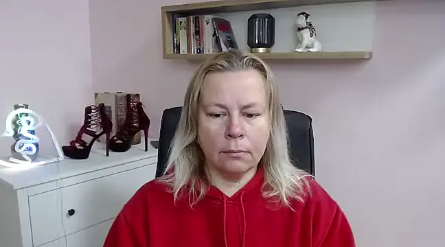 Snapshot of NancyCREAM chatting on 22, 3, 2025 NancyCREAM online show from 22, 3, 2025