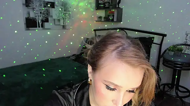 LinaTruly online show from 22, 1, 2025