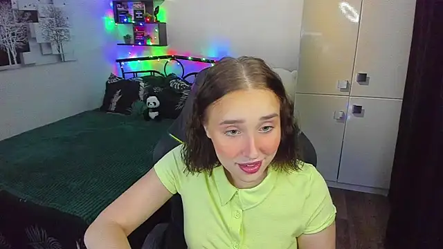 LinaTruly online show from 2, 3, 2026