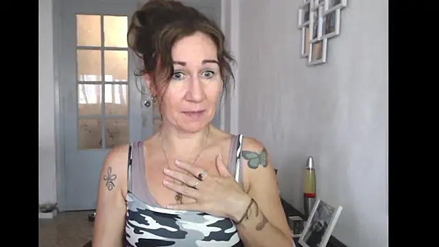 TamaraSweetxo online show from 5, 6, 2026