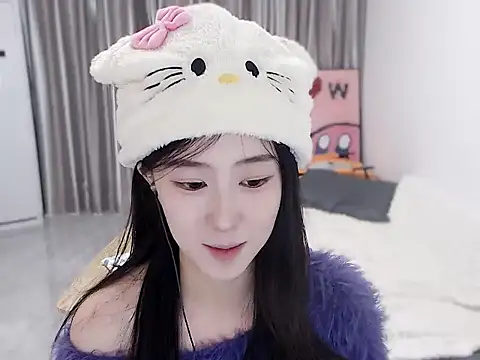 Snapshot of LOLO-yaya chatting on 18, 12, 2024 LOLO-yaya online show from 18, 12, 2024