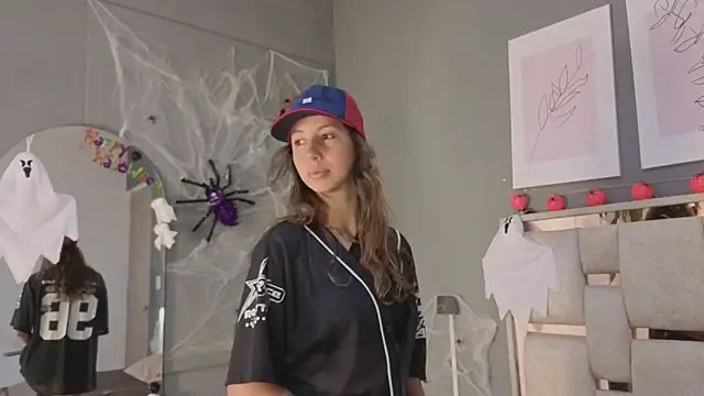 Snapshot of jolie_lov chatting on 16, 10, 2025 jolie lov online show from 16, 10, 2025