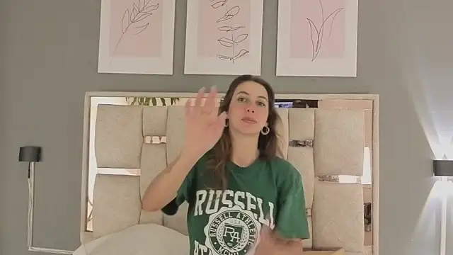 Snapshot of jolie_lov chatting on 1, 11, 2025 jolie lov online show from 1, 11, 2025