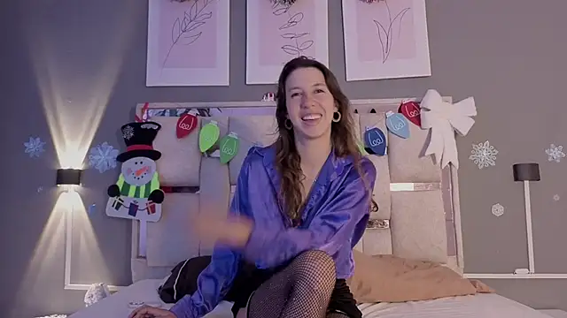 Snapshot of jolie_lov chatting on 25, 11, 2025 jolie lov online show from 25, 11, 2025