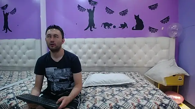 JeremmyAndStacy online show from 3, 3, 2025