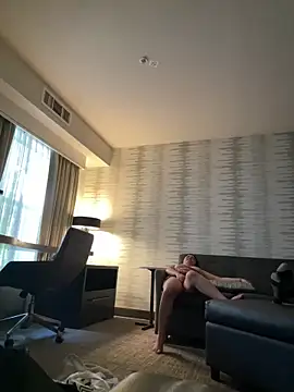 littlemissbabycakes online show from 6, 4, 2026