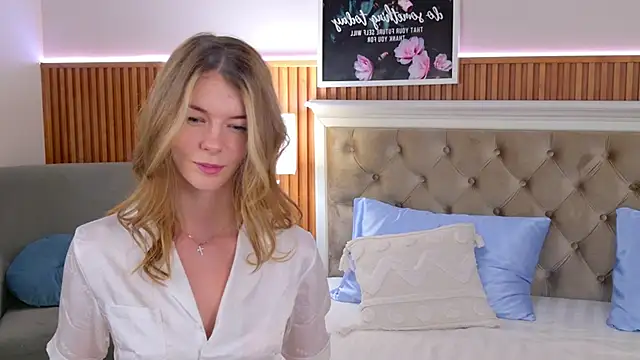 MeganMour online show from 25, 2, 2025