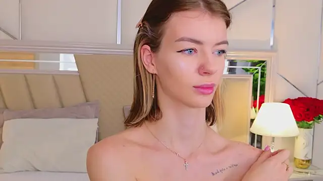 MeganMour online show from 24, 11, 2025