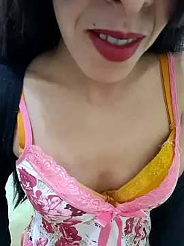 Snapshot of Linda-53 chatting on 3, 3, 2025 Linda-53 online show from 3, 3, 2025