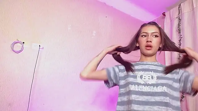 sara17  online show from 21, 1, 2025