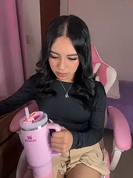 Snapshot of Emily-14 chatting on 3, 2, 2026 Emily-14 online show from 3, 2, 2026